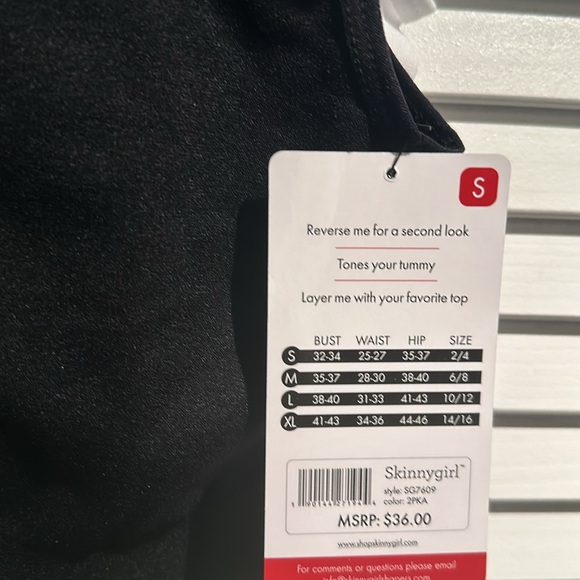(2) SKINNY GIRL Smoother & Shaper reversible Camis. Black & White- Size S - Picture 6 of 6